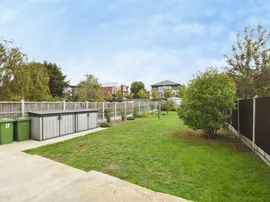 The Drive, Harold Wood, Romford thumb 2