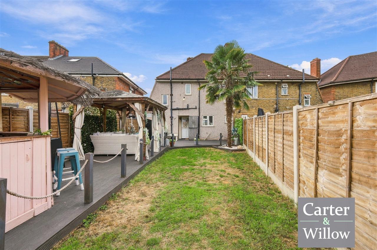 Longbridge Road, Essex Image 17