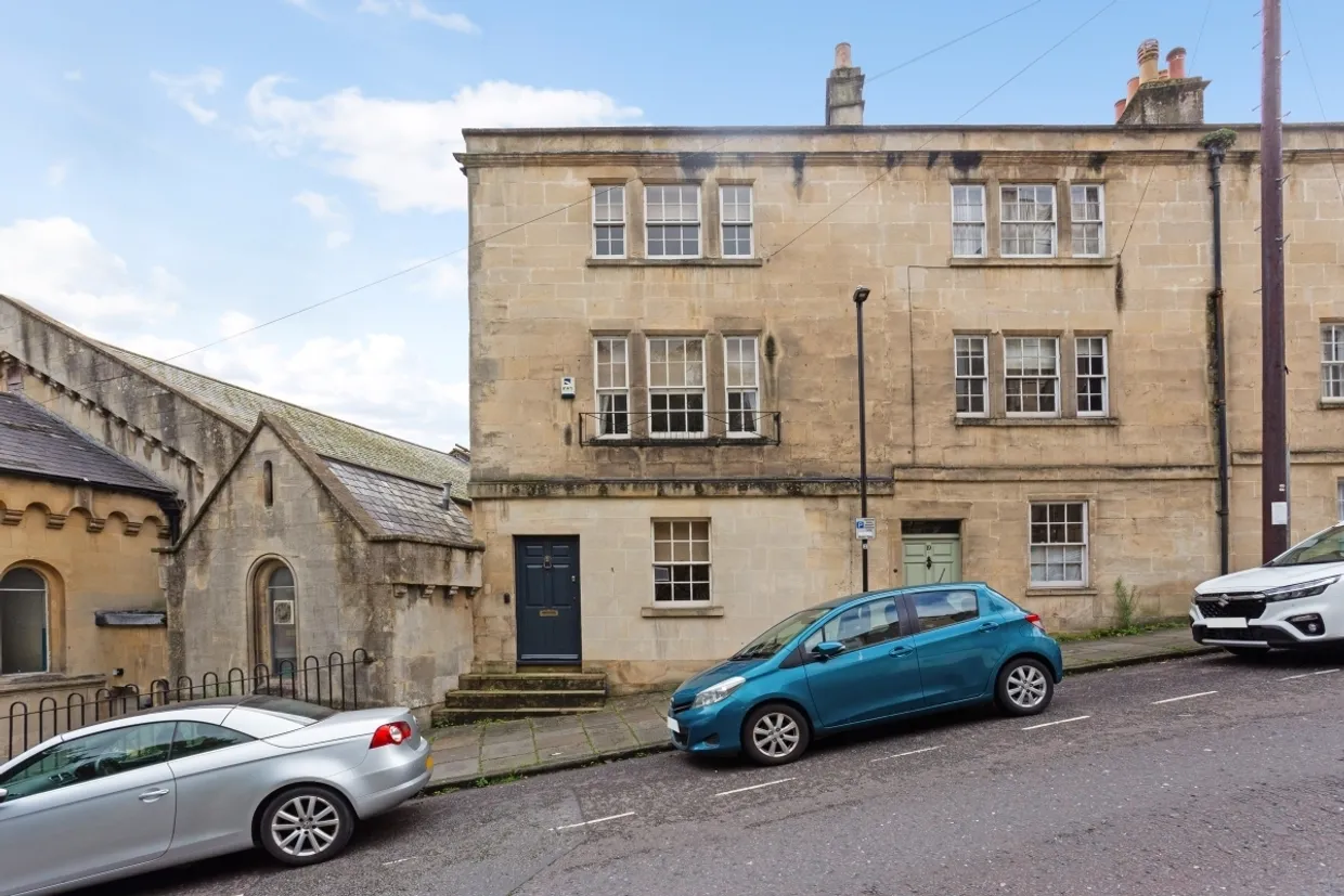 Guinea Lane Bath BA1 photo 1