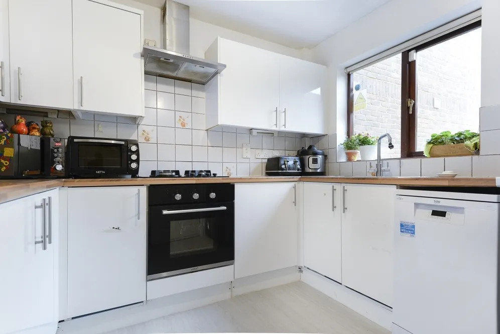 Eliot Gardens, SW15 photo 5