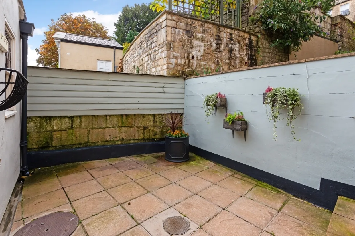 Guinea Lane Bath BA1 photo 5