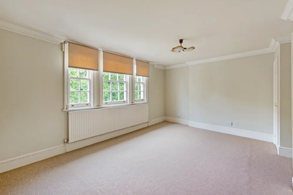 Guinea Lane Bath BA1 photo 9