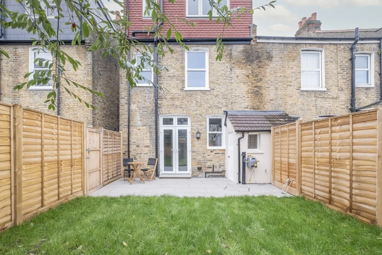 Winifred Road Wimbledon SW19 photo 19