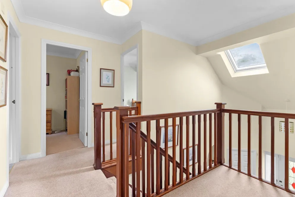 Property carousel item 11