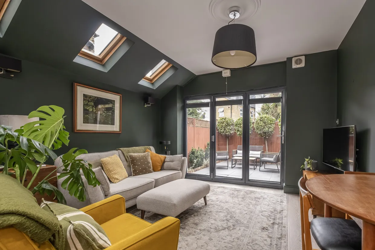 Atheldene Road, London, SW18 photo 1
