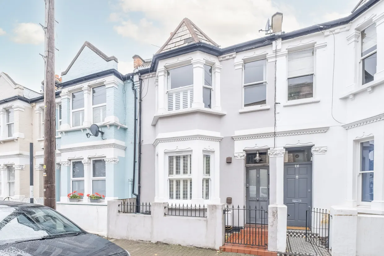 Atheldene Road, London, SW18 photo 2