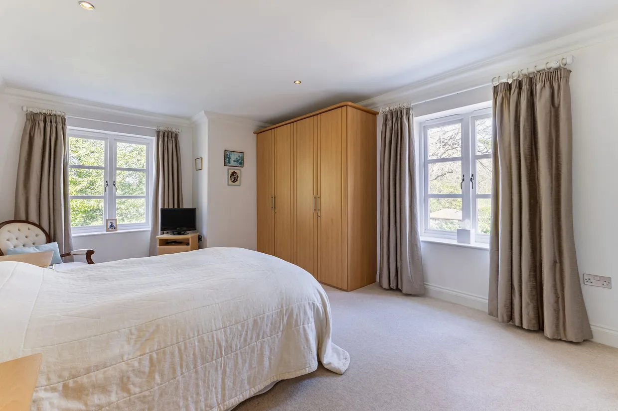 Cross Road, Sunningdale, SL5 photo 6