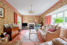 Dome Hill, Caterham, CR3 photo 2