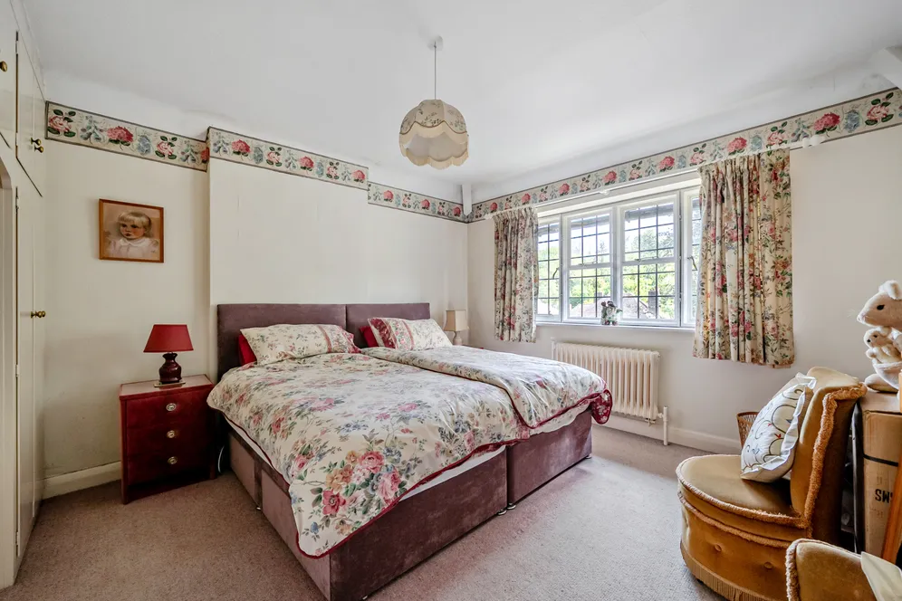 Dome Hill, Caterham, CR3 photo 6