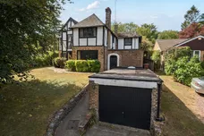 Dome Hill, Caterham, CR3 photo 9