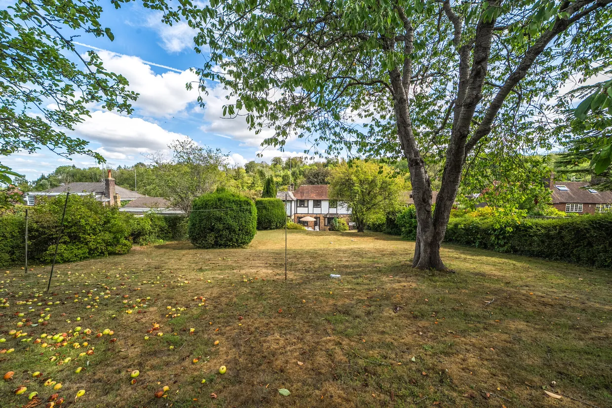 Dome Hill, Caterham, CR3 photo 10