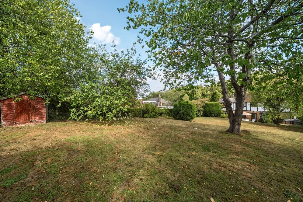 Dome Hill, Caterham, CR3 photo 18