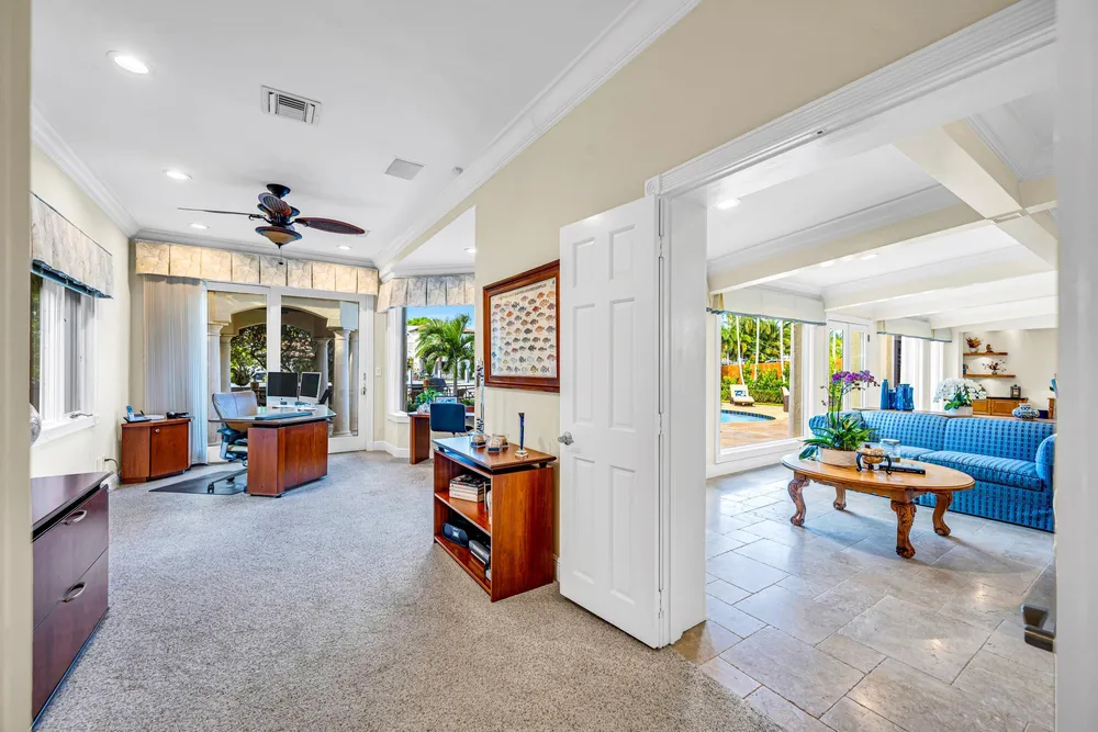 2507 Barcelona Dr, Fort Lauderdale, FL 33301