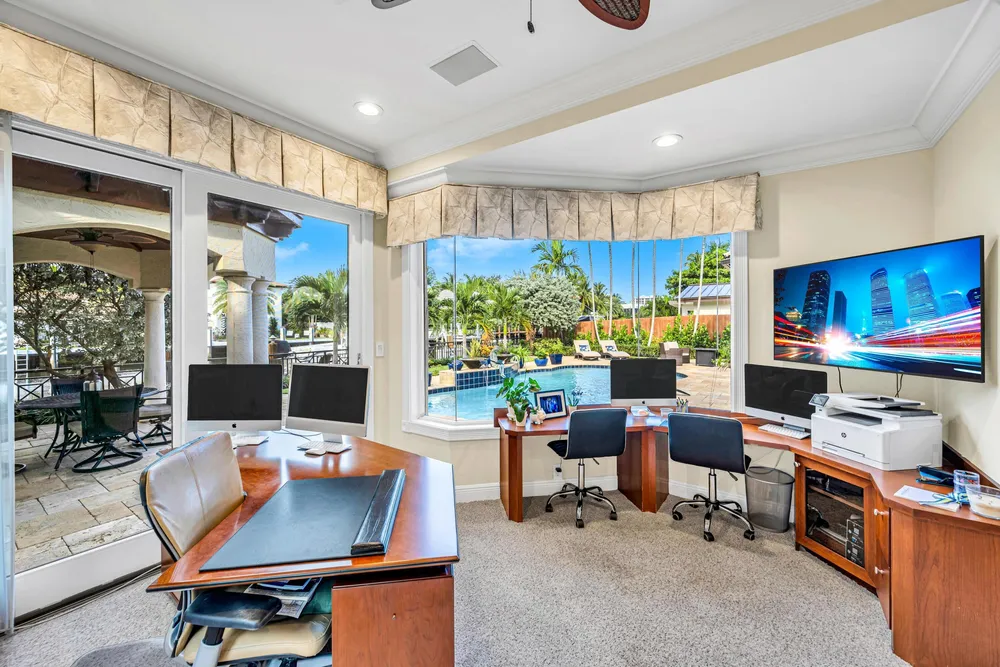 2507 Barcelona Dr, Fort Lauderdale, FL 33301