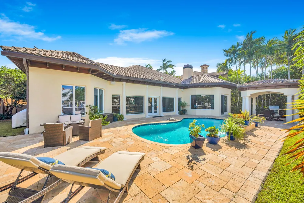 2507 Barcelona Dr, Fort Lauderdale, FL 33301