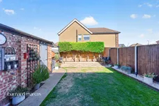 Cumberland Drive, Chessington