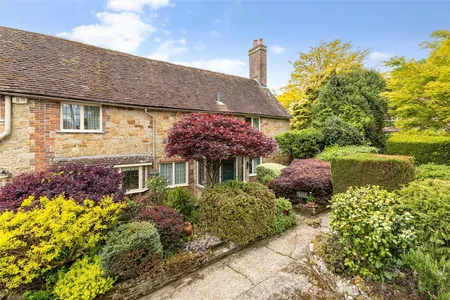 Easebourne Street, Midhurst, GU29