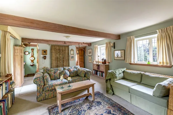 Easebourne Street, Midhurst, GU29 photo 2