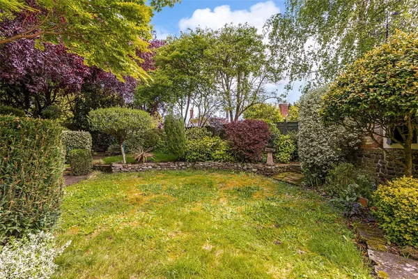 Easebourne Street, Midhurst, GU29 photo 3