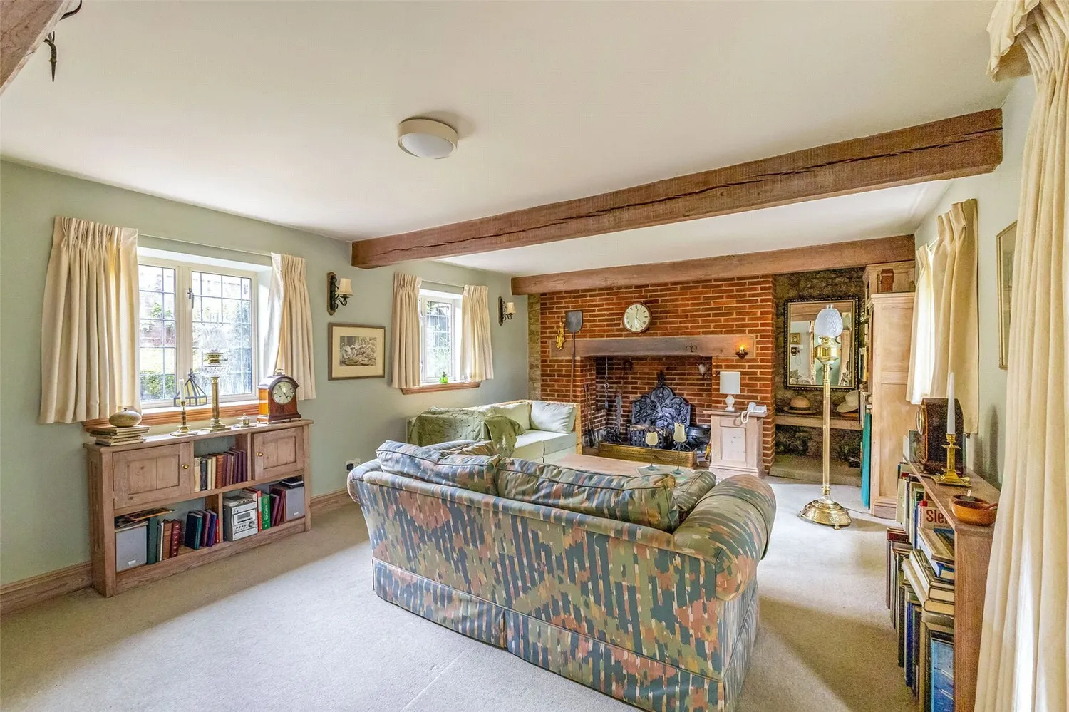 Easebourne Street, Midhurst, GU29 photo 5