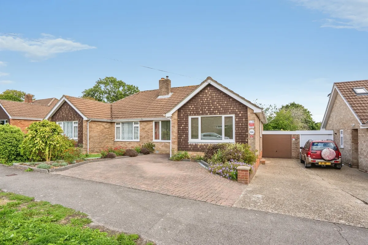 Cherry Tree Avenue, Waterlooville