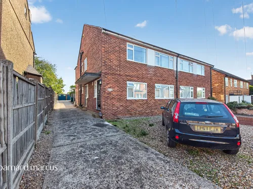 Clifford Road, Barnetphoto