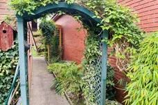 Cook Road, Barry