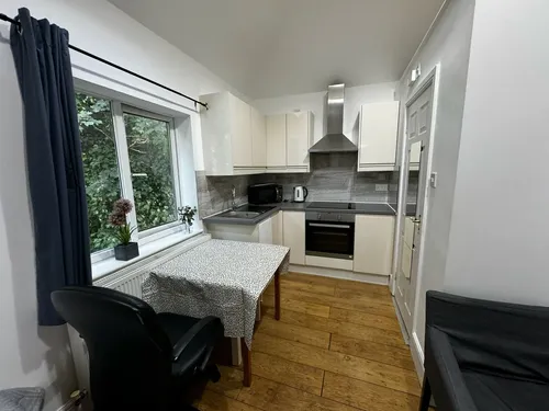 Jersey Road, HOUNSLOWphoto