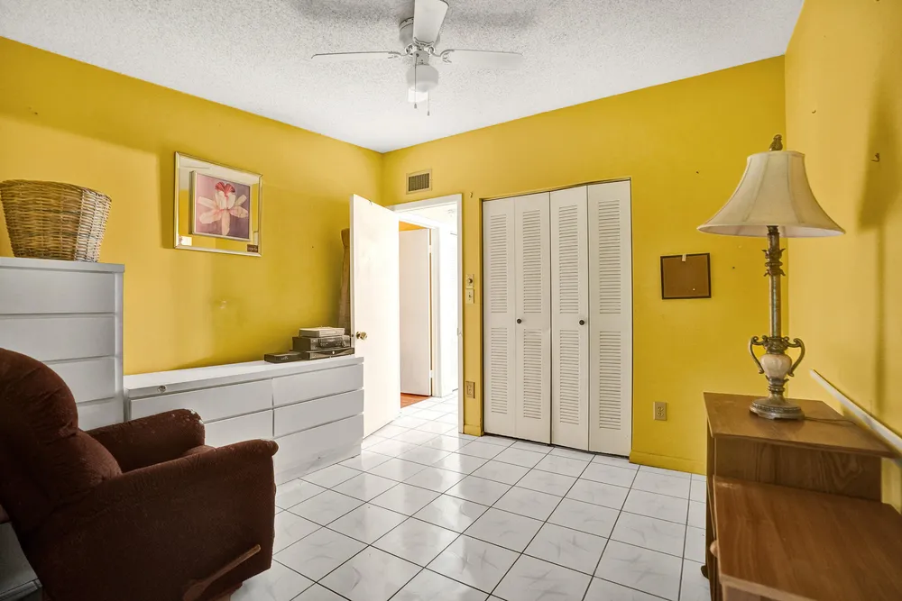 9414 S Belfort Circle, Tamarac, FL 33321