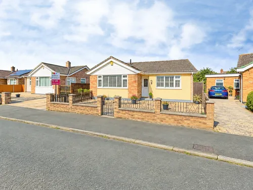 Acacia Avenue, Ashillphoto