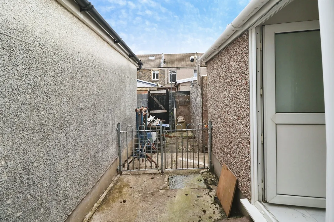 Property photo 15