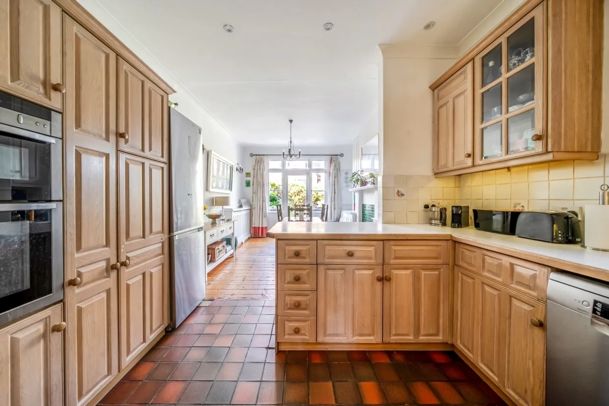 Rusthall Avenue London W4 photo 10