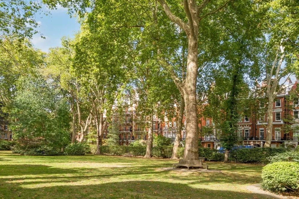 Bramham Gardens Earls Court SW5 photo 5