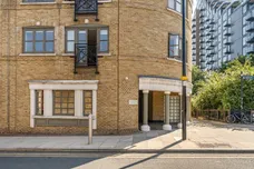 Kingsley Mews, Wapping, E1W photo 8