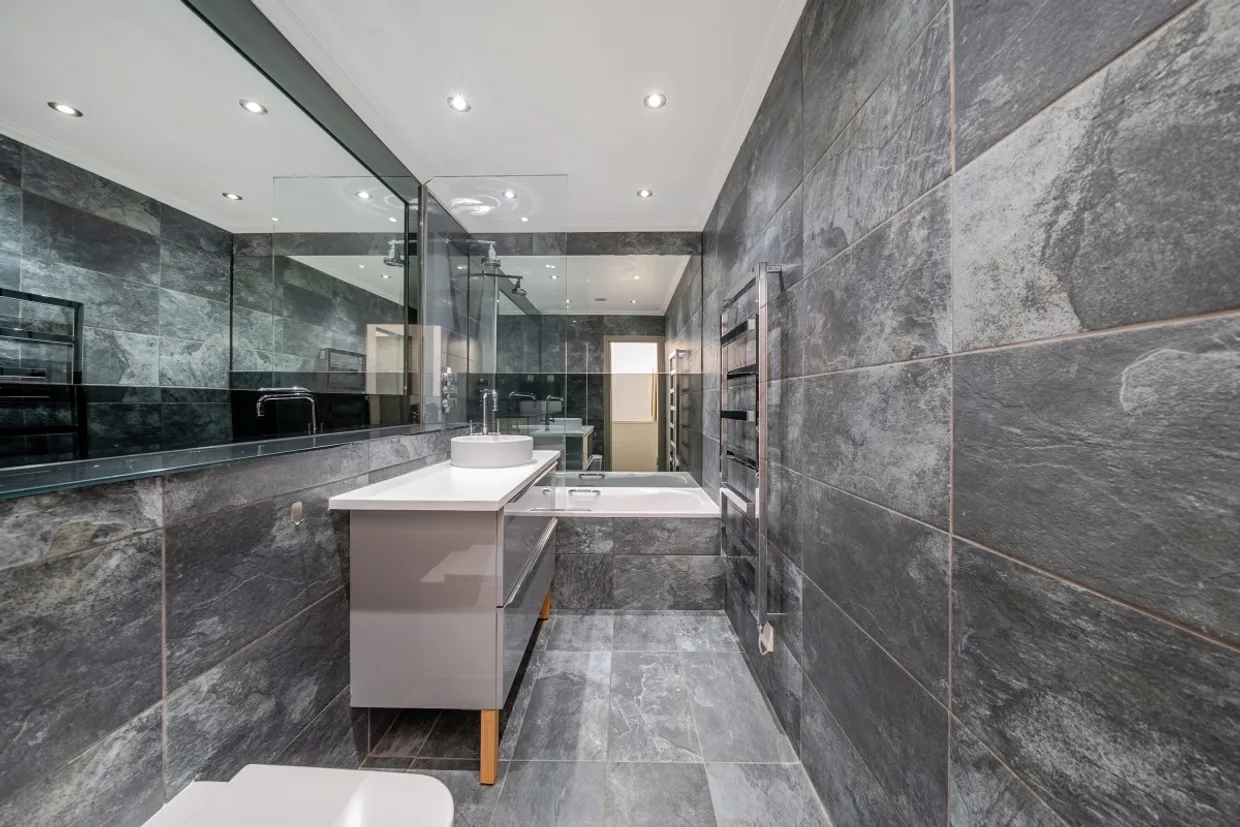 Bramham Gardens Earls Court SW5 photo 6