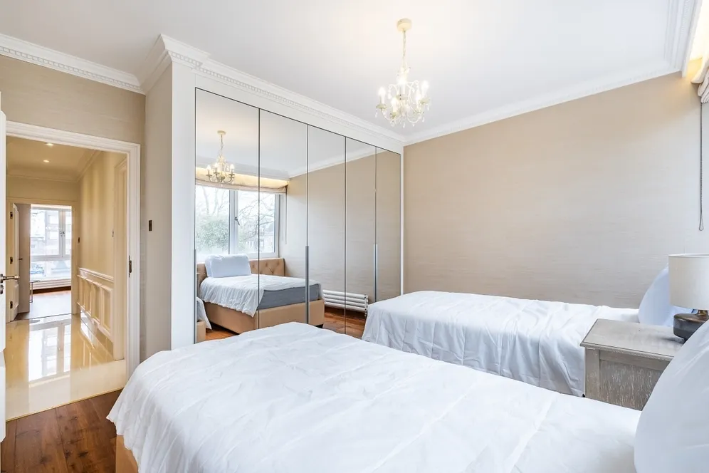 Hyde Park Crescent Hyde Park W2 photo 12