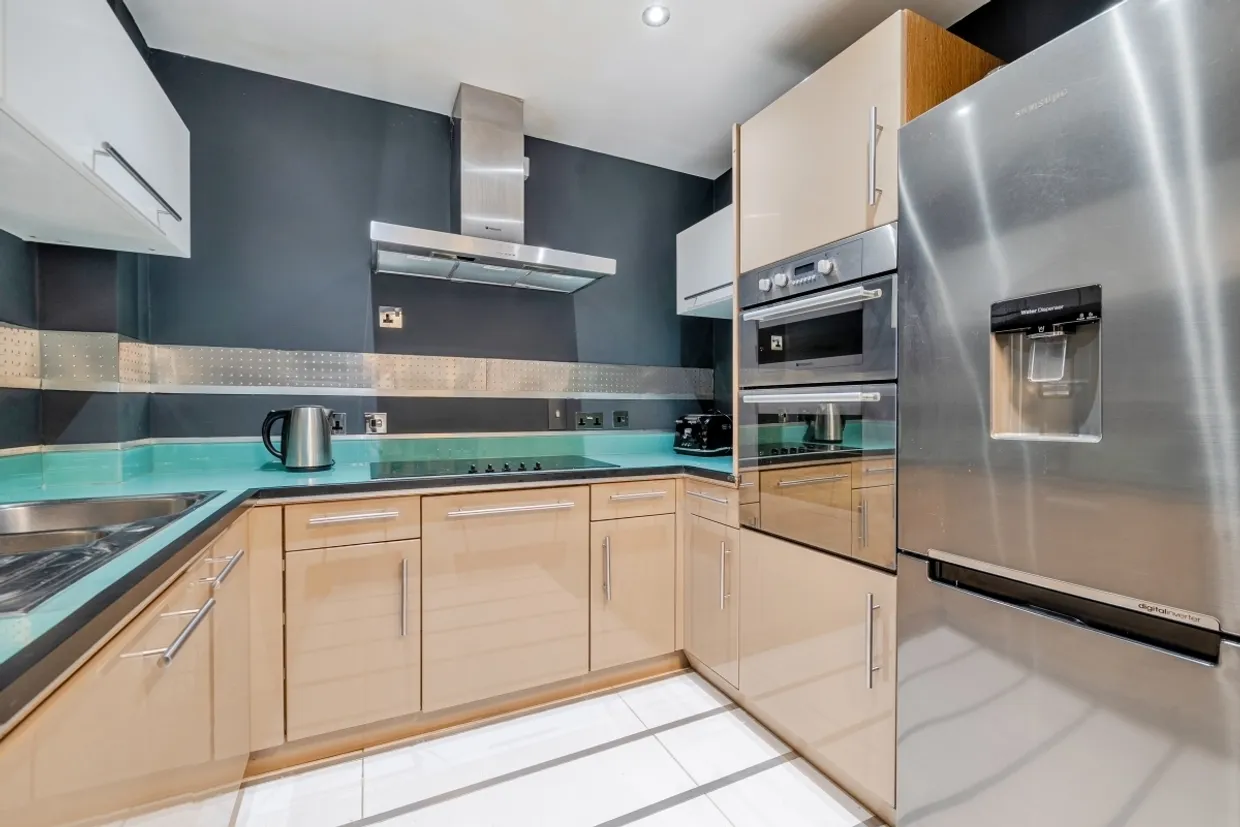 Bramham Gardens Earls Court SW5 photo 12