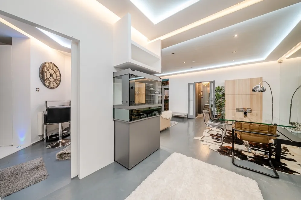 Bramham Gardens Earls Court SW5 photo 15