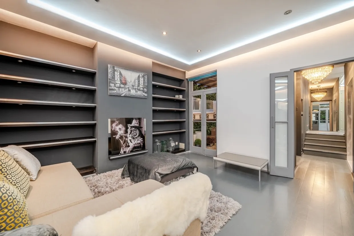 Bramham Gardens Earls Court SW5 photo 16