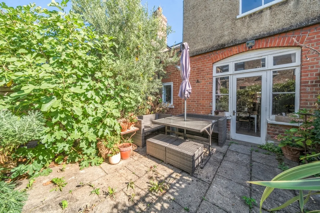Rusthall Avenue London W4 photo 21
