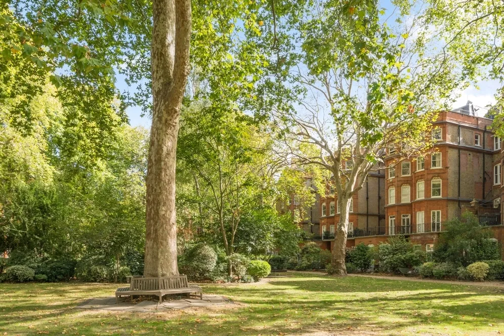 Bramham Gardens Earls Court SW5 photo 18