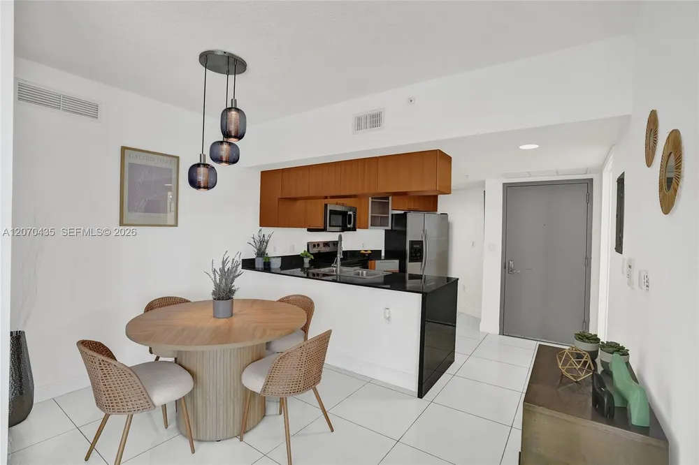1750 N Bayshore Dr, Miami, FL 33132