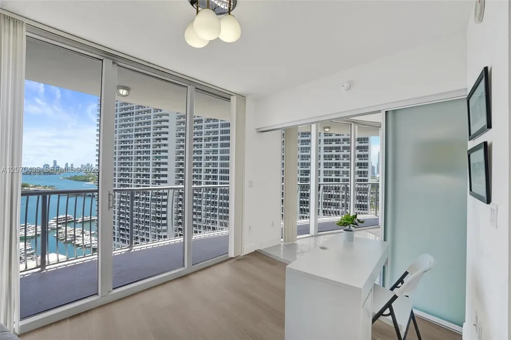 1750 N Bayshore Dr, Miami, FL 33132