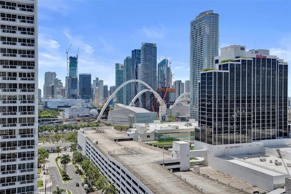 1750 N Bayshore Dr, Miami, FL 33132