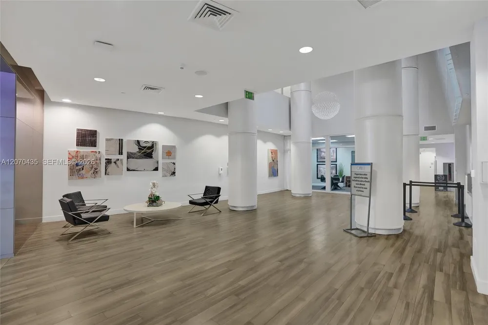 1750 N Bayshore Dr, Miami, FL 33132