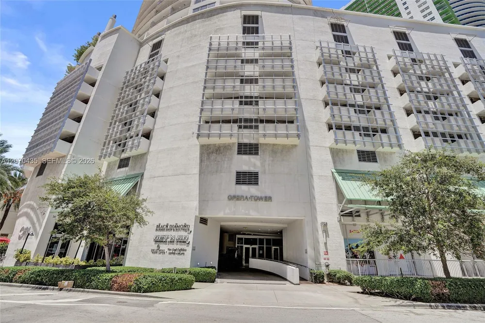 1750 N Bayshore Dr, Miami, FL 33132