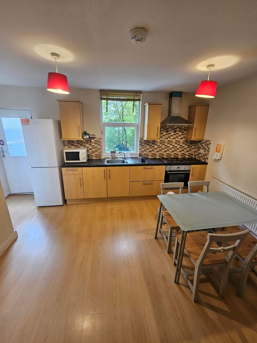 Sir Henry Parkes Road, Canley, Coventry, Cv5 6bl Image 2