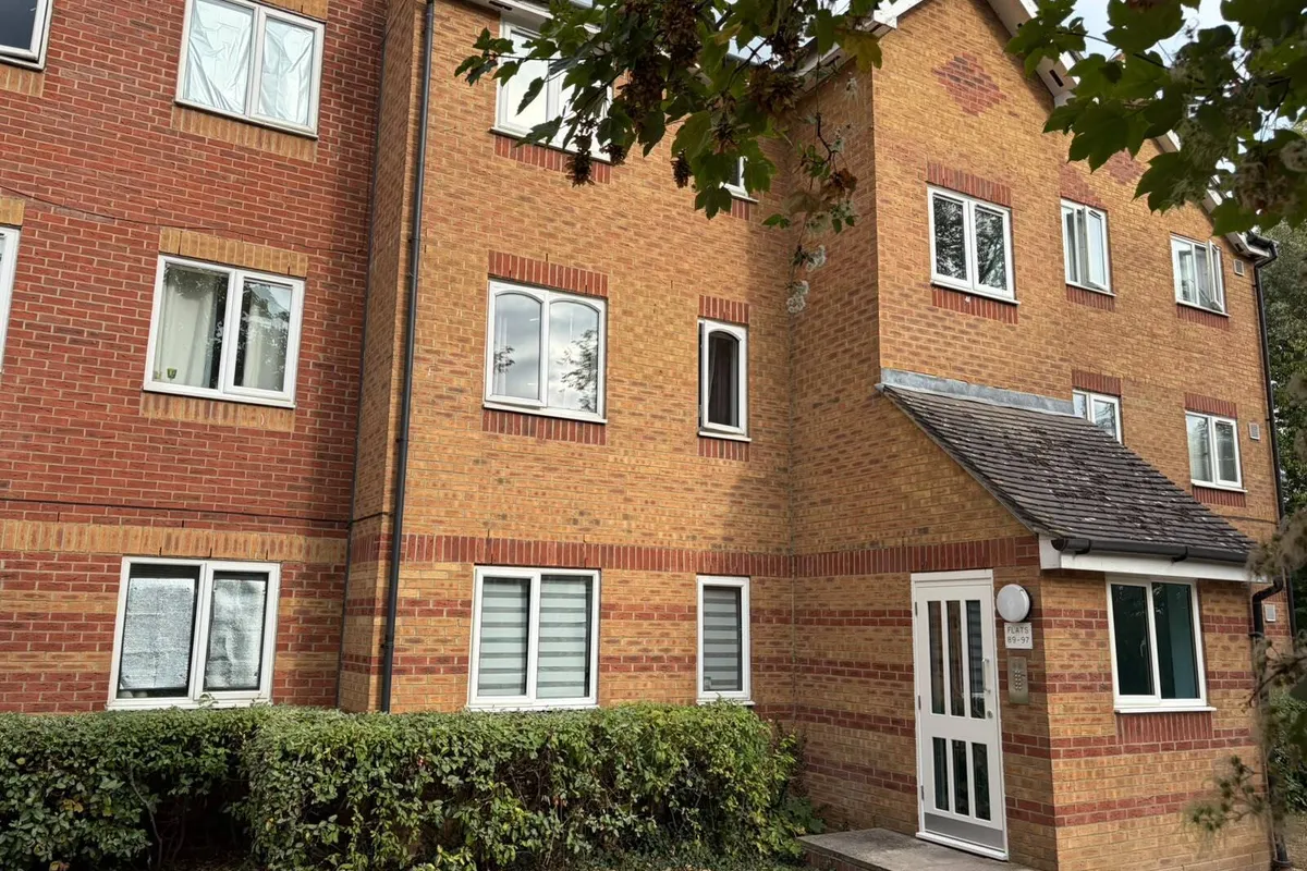 Bream Close, London