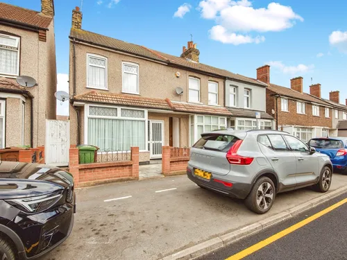 St. Johns Road, Barkingphoto