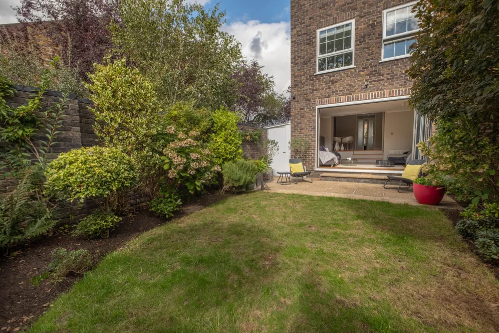Wellesley Road, Twickenham, TW2 photo 14